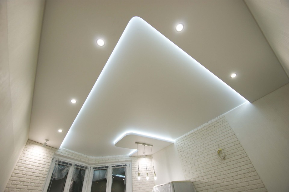 Заказать парящие натяжные потолки в г. Ярославль